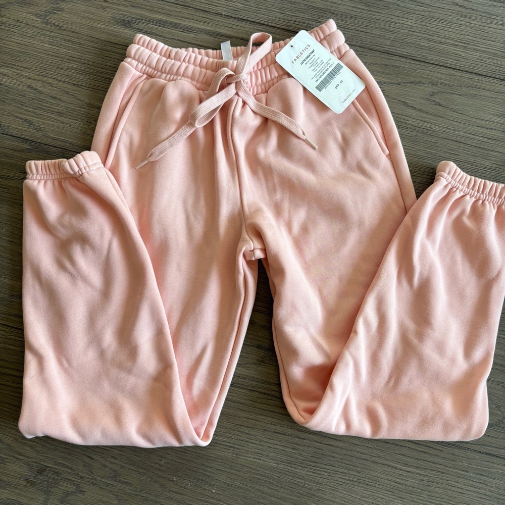 NWT Fabletics Womens Light Pink Sweatpants